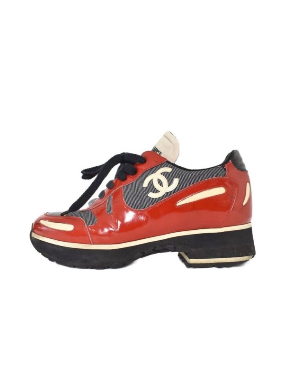 Chanel CC Logo Patent Leather Sneakers Red - Picture 1 of 7